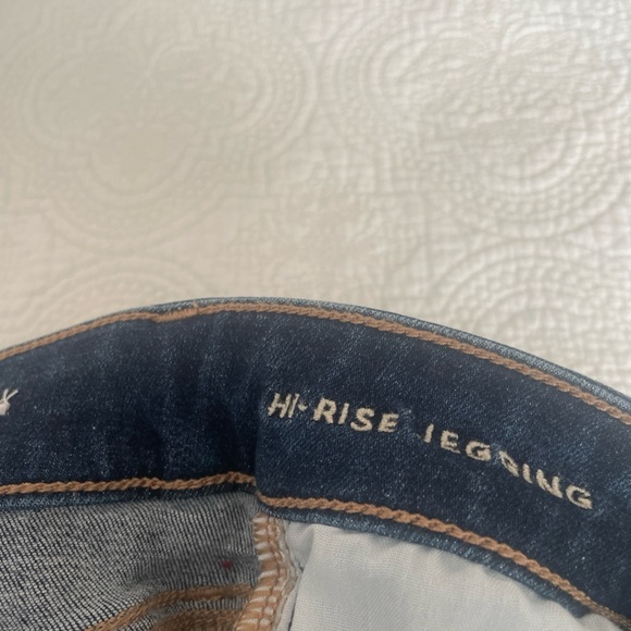 Size 2 long American Eagle high rise jegging. Next level stretch. - Picture 3 of 7